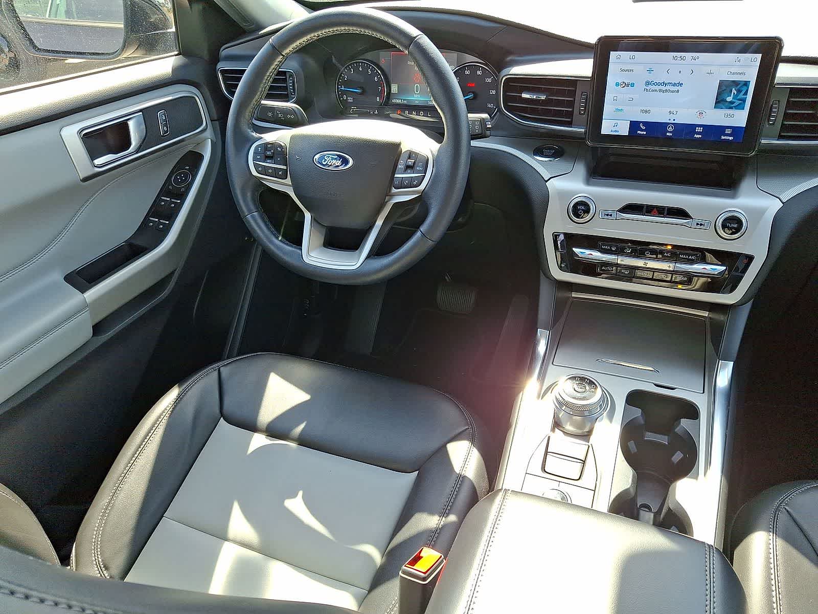 Thumbnail: 2022 Ford Explorer - 10