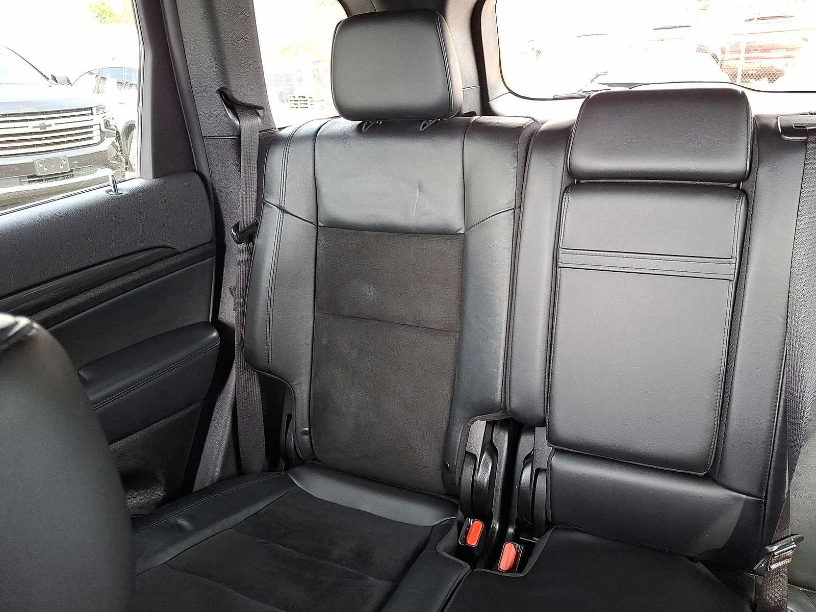 Thumbnail: 2022 Jeep Grand Cherokee - 13