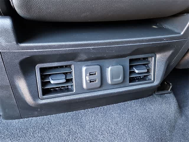 Thumbnail: 2021 Chevrolet Silverado 1500 - 26