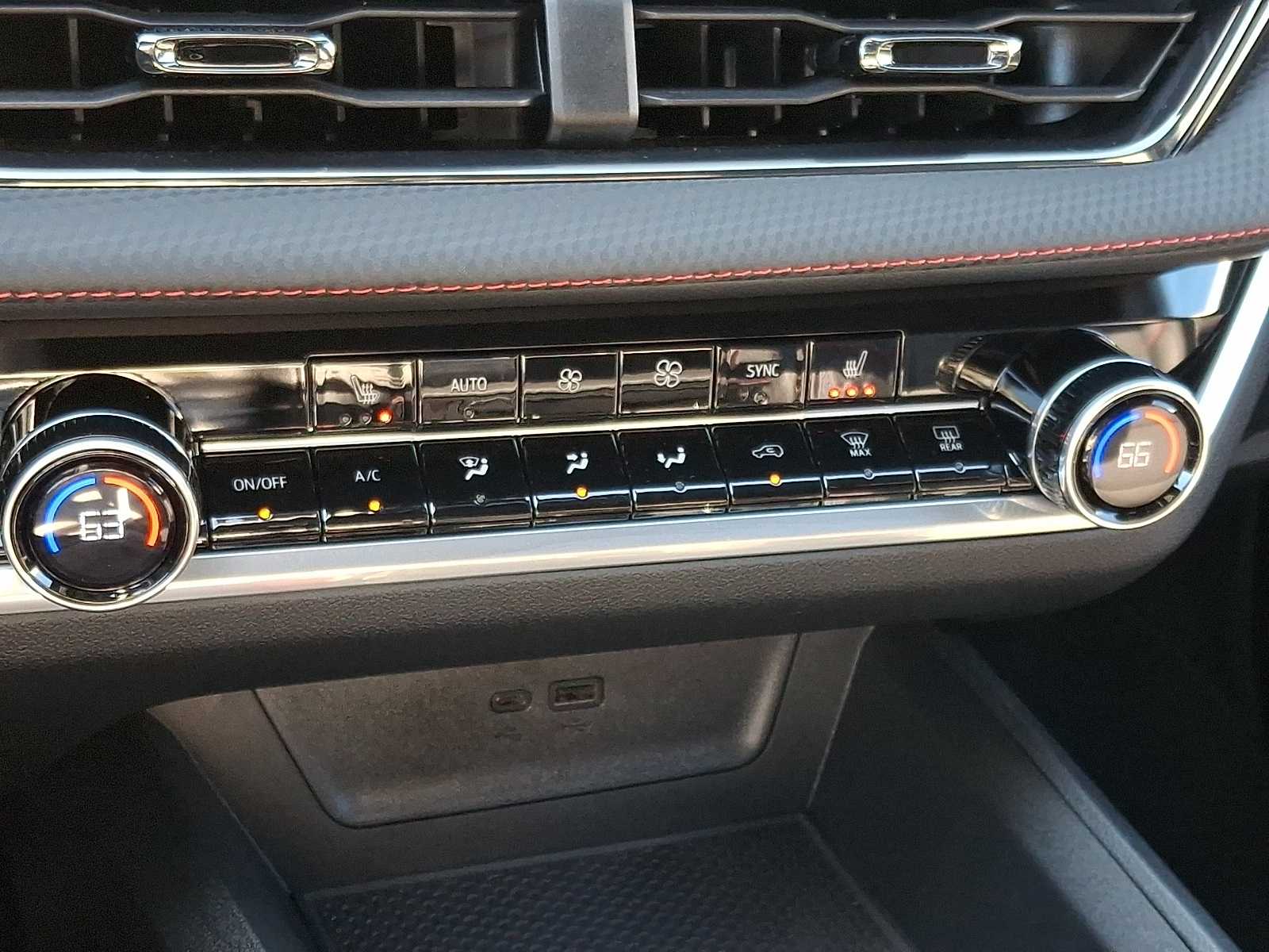 Thumbnail: 2026 Chevrolet Equinox - 13