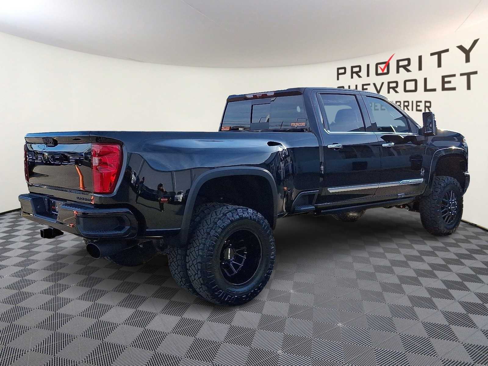 Thumbnail: 2026 Chevrolet Silverado 3500 - 4