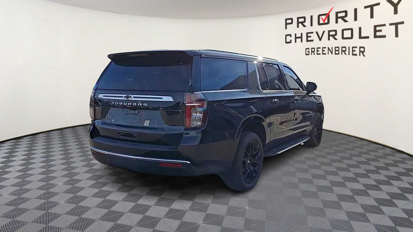 Thumbnail: 2024 Chevrolet Suburban - 8