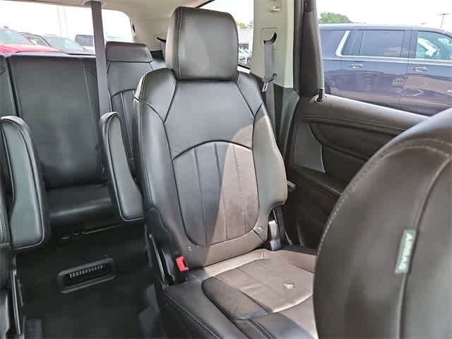 2015 Chevrolet Traverse LTZ 15