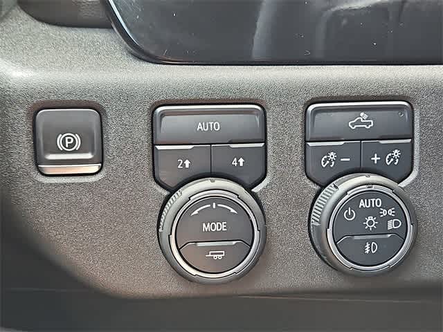 Thumbnail: 2025 Chevrolet Silverado 1500 - 18