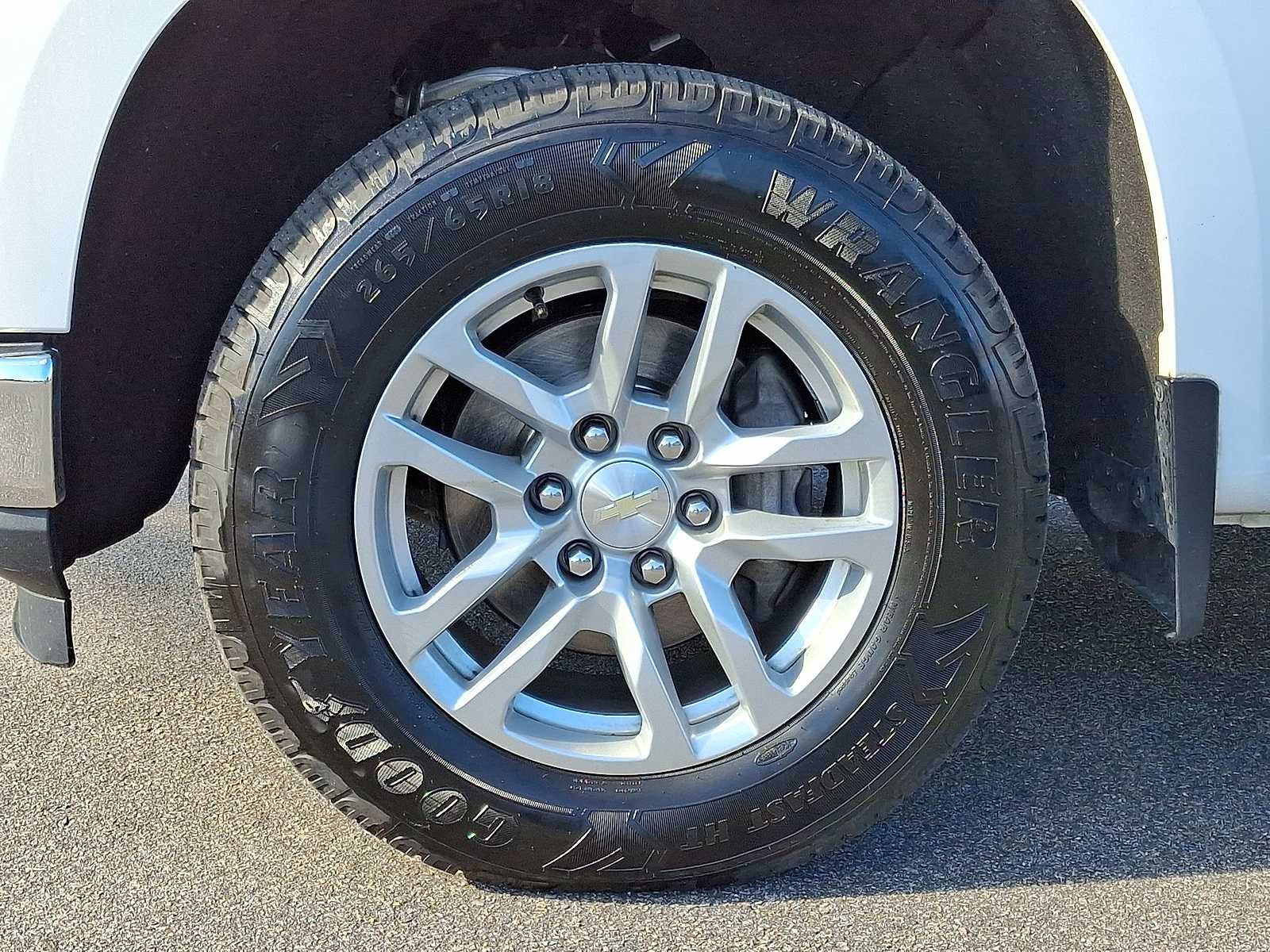 Thumbnail: 2019 Chevrolet Silverado 1500 - 37