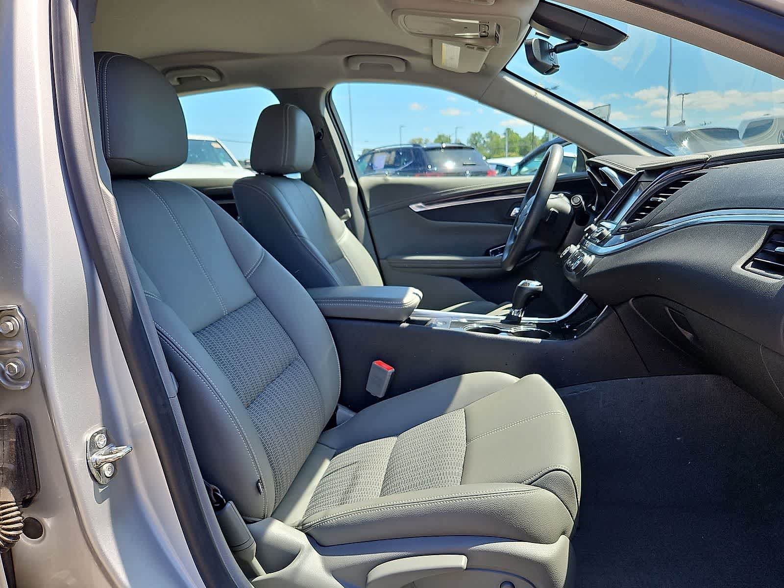 Thumbnail: 2019 Chevrolet Impala - 31