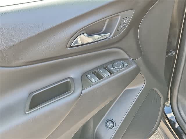 Thumbnail: 2023 Chevrolet Equinox - 28