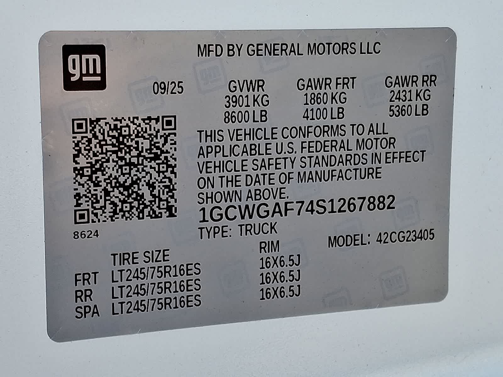 Thumbnail: 2025 Chevrolet Express - 18