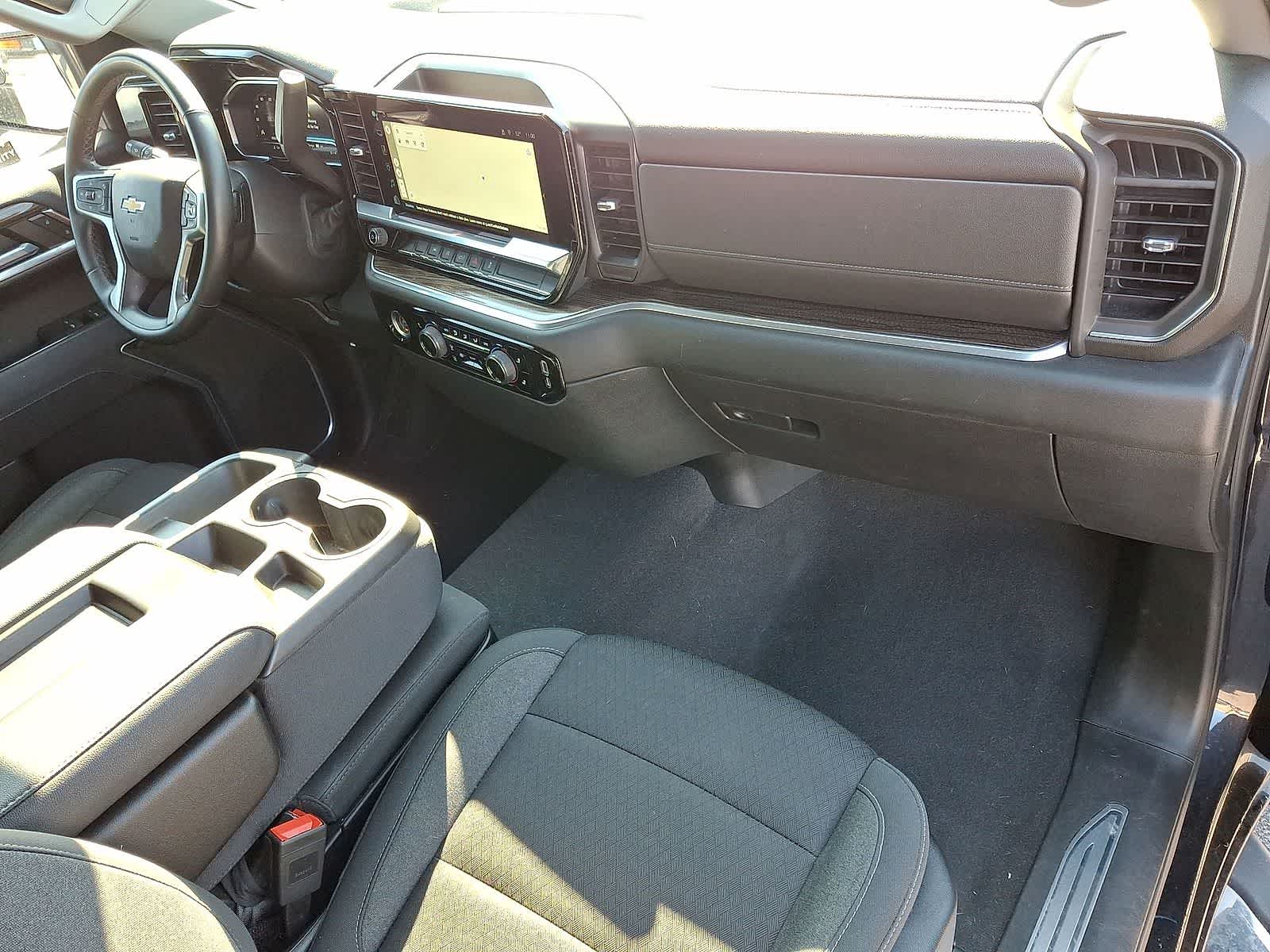 Thumbnail: 2023 Chevrolet Silverado 1500 - 32