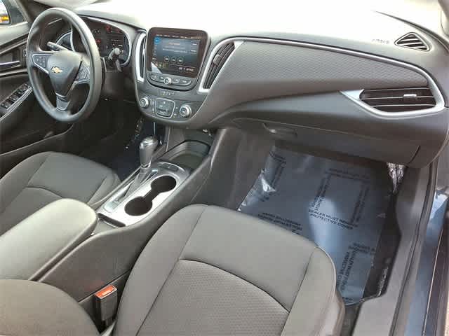 Thumbnail: 2020 Chevrolet Malibu - 32