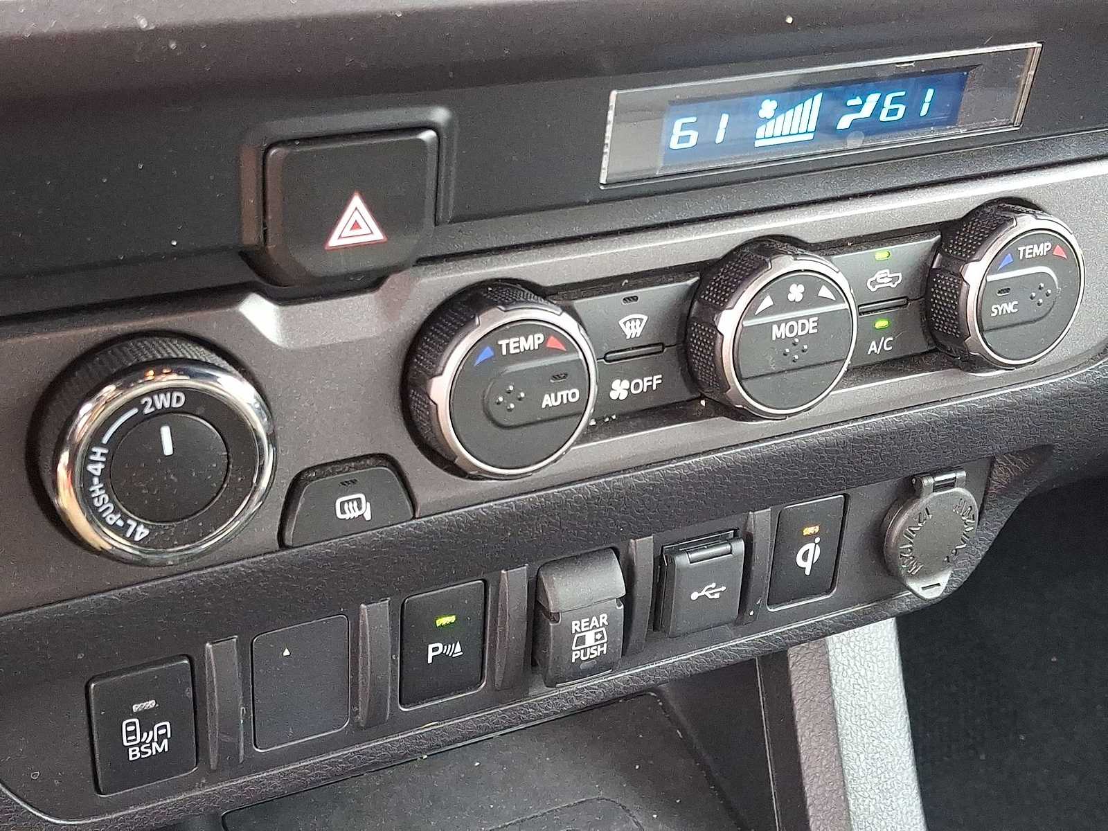 Thumbnail: 2021 Toyota Tacoma - 22