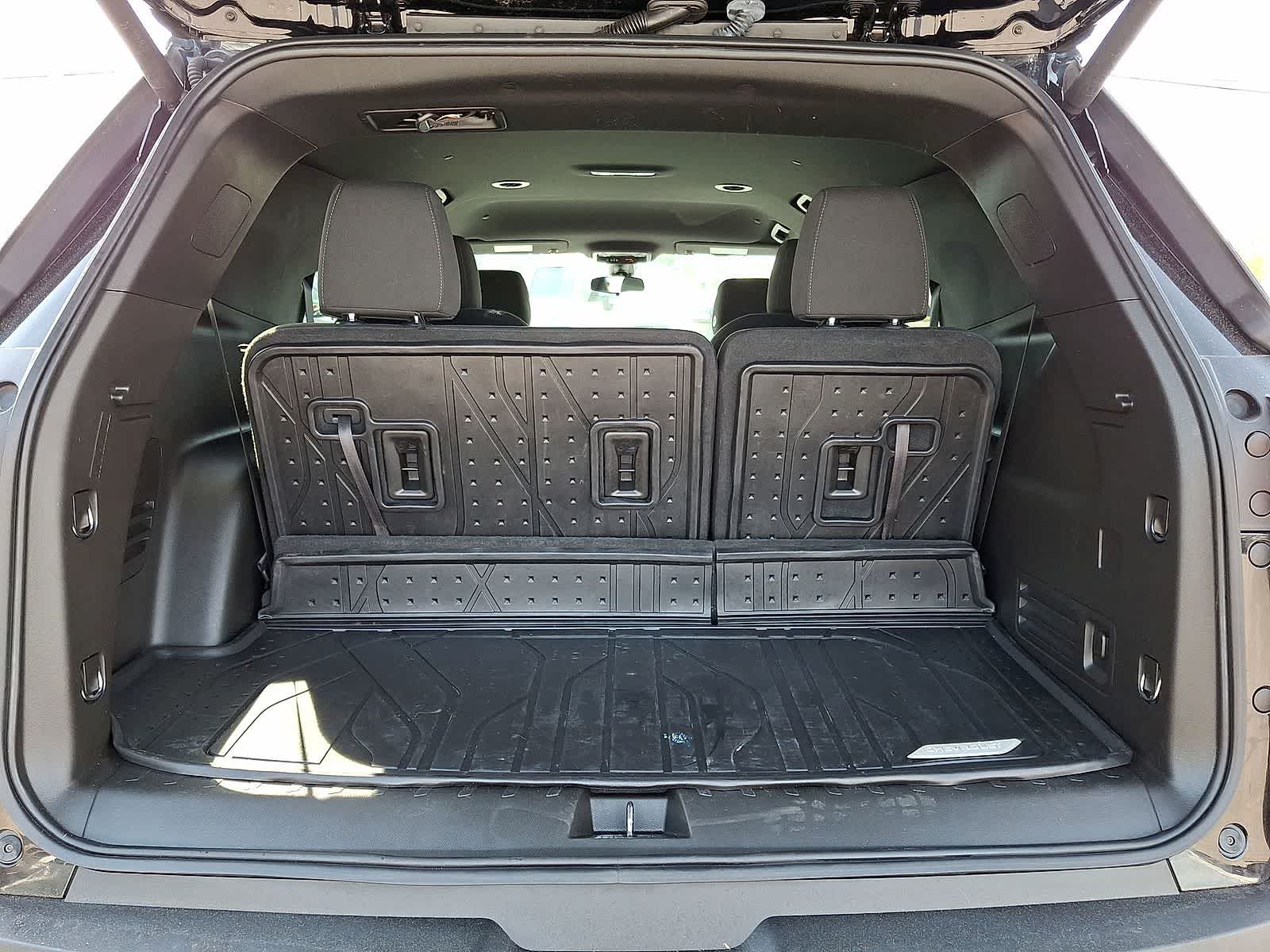 Thumbnail: 2023 Chevrolet Traverse - 30