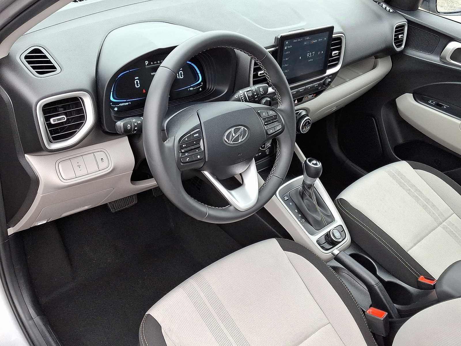 Thumbnail: 2025 Hyundai Venue - 16