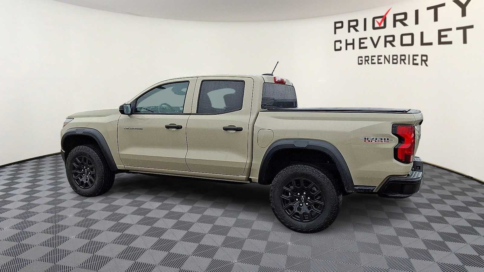 Thumbnail: 2024 Chevrolet Colorado - 6