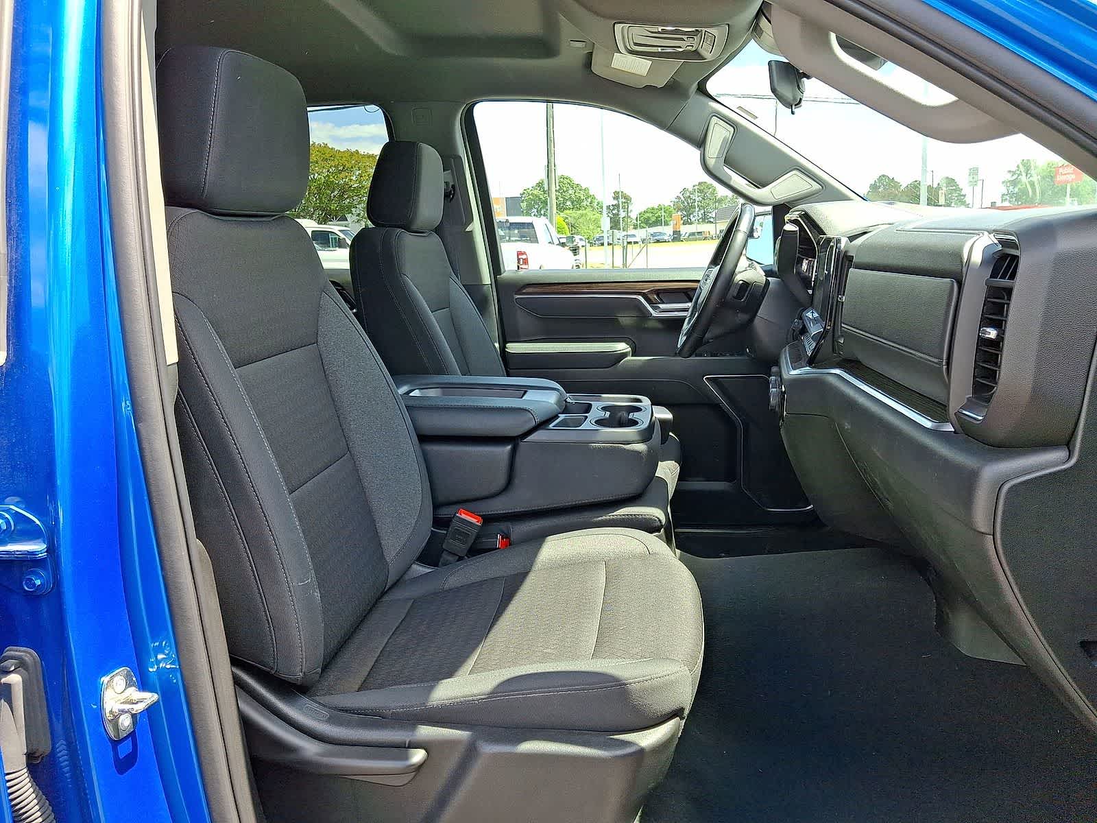 Thumbnail: 2025 Chevrolet Silverado 1500 - 33