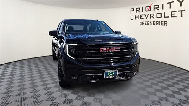 Thumbnail: 2022 GMC Sierra 1500 - 3