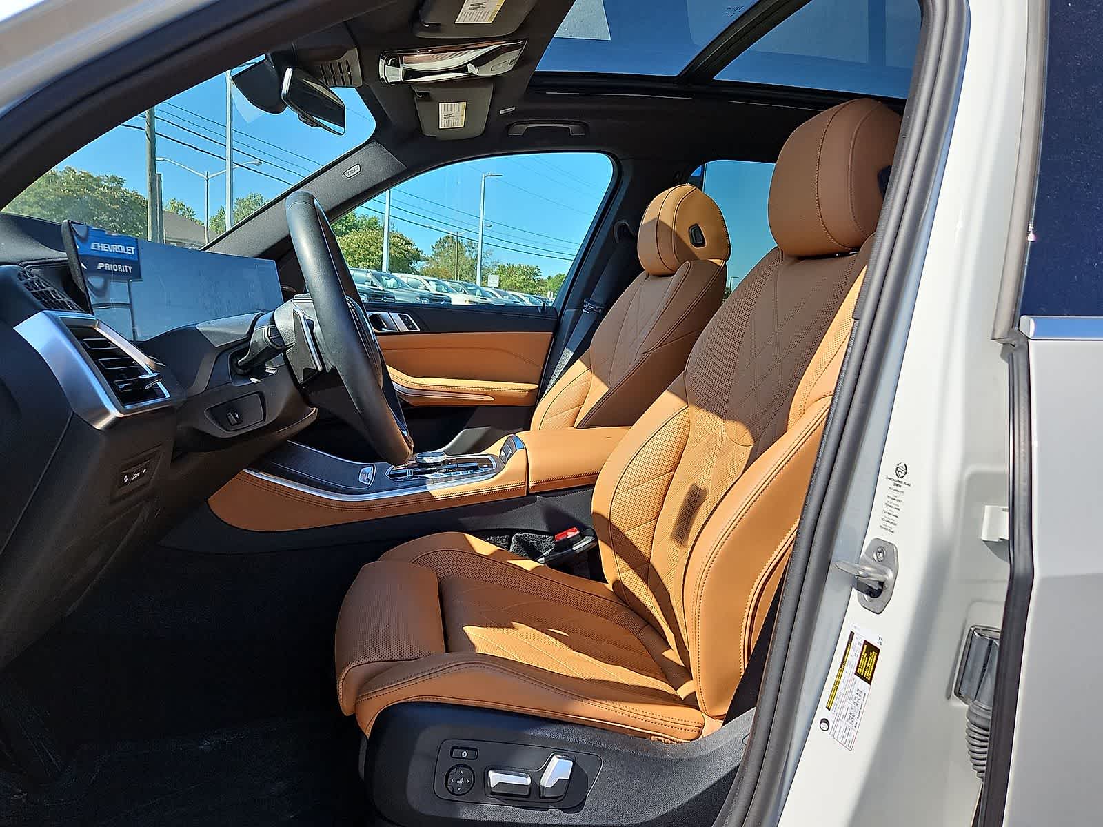 Thumbnail: 2025 BMW X5 - 26