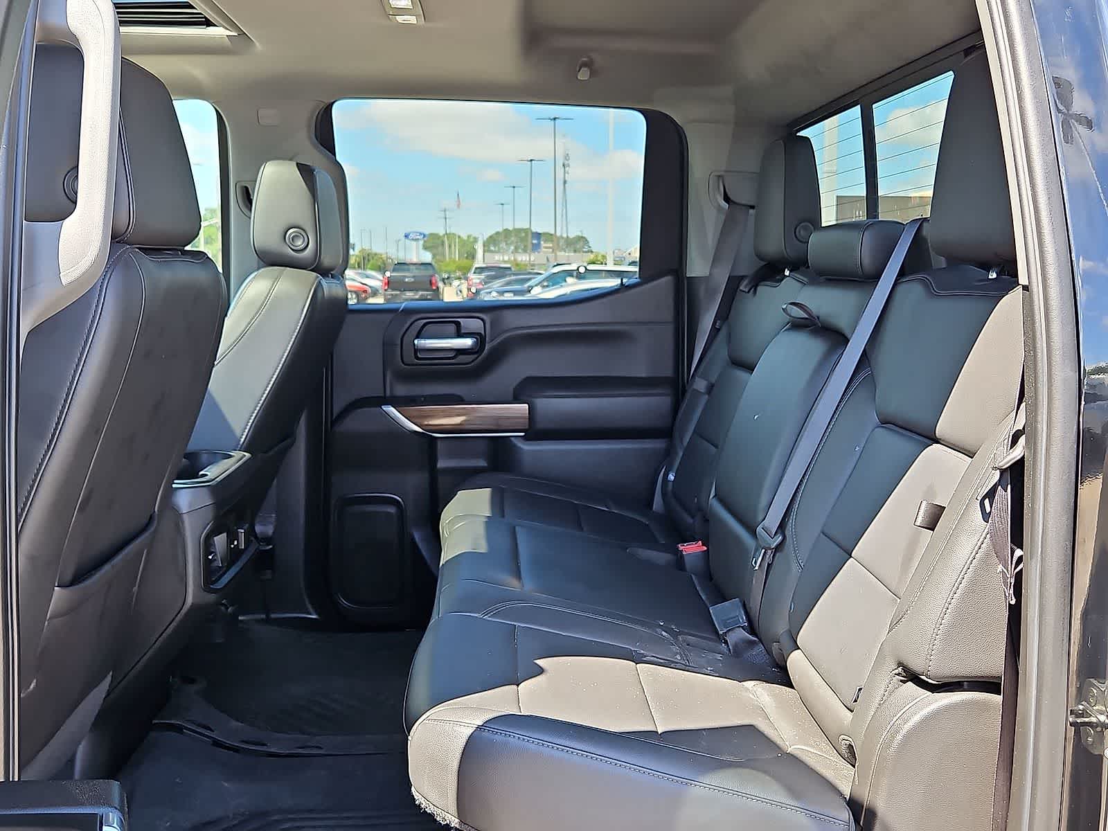 Thumbnail: 2020 Chevrolet Silverado 1500 - 31
