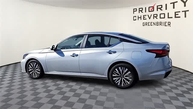 Thumbnail: 2023 Nissan Altima - 6