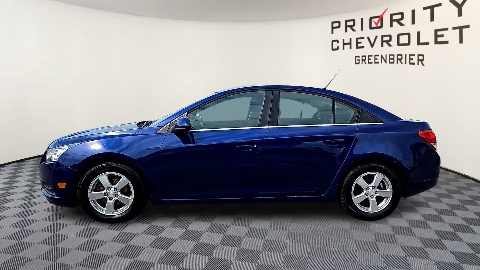 Thumbnail: 2012 Chevrolet Cruze - 4