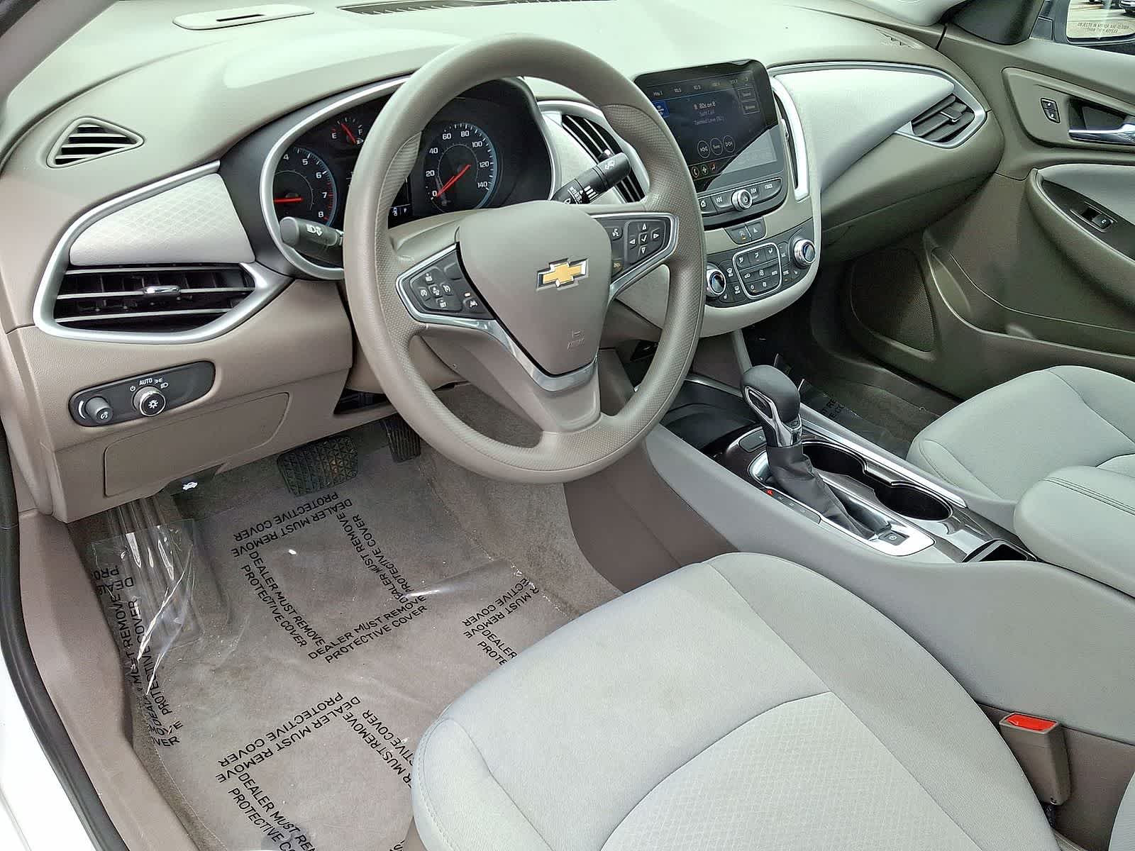 Thumbnail: 2023 Chevrolet Malibu - 16