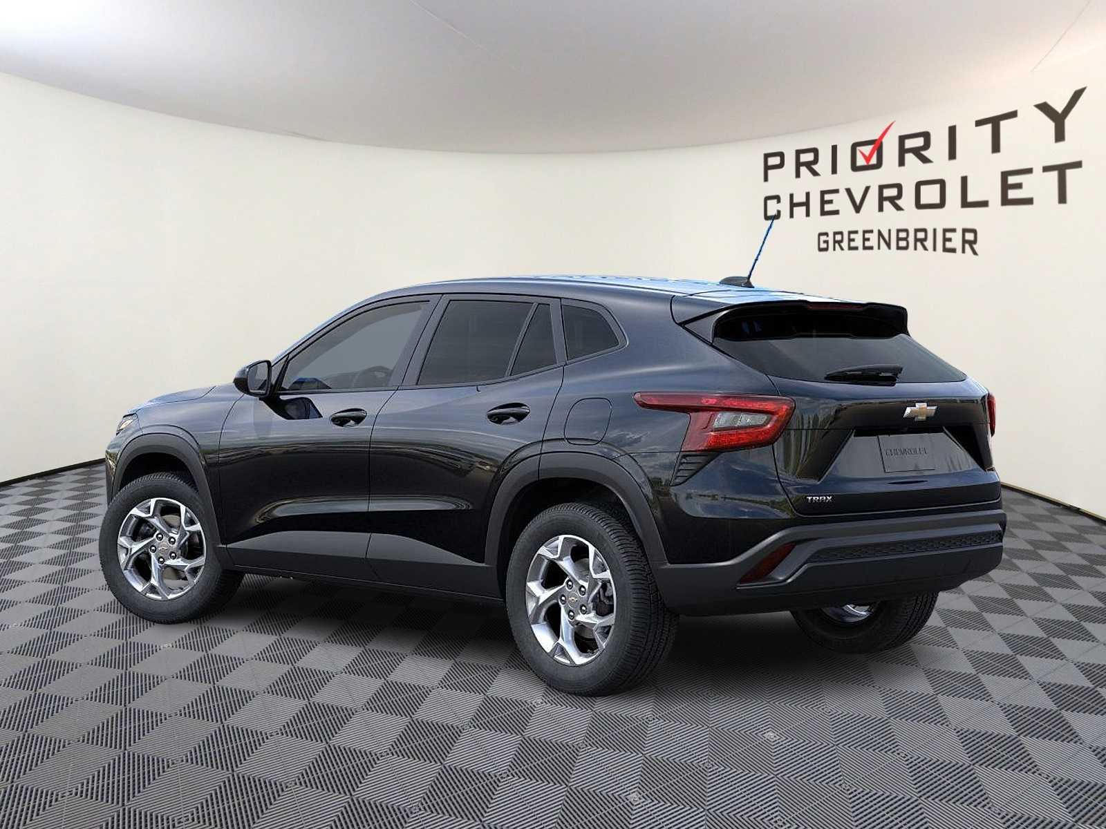 Thumbnail: 2026 Chevrolet Trax - 3