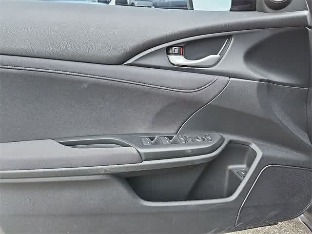 Thumbnail: 2022 Honda Insight - 26