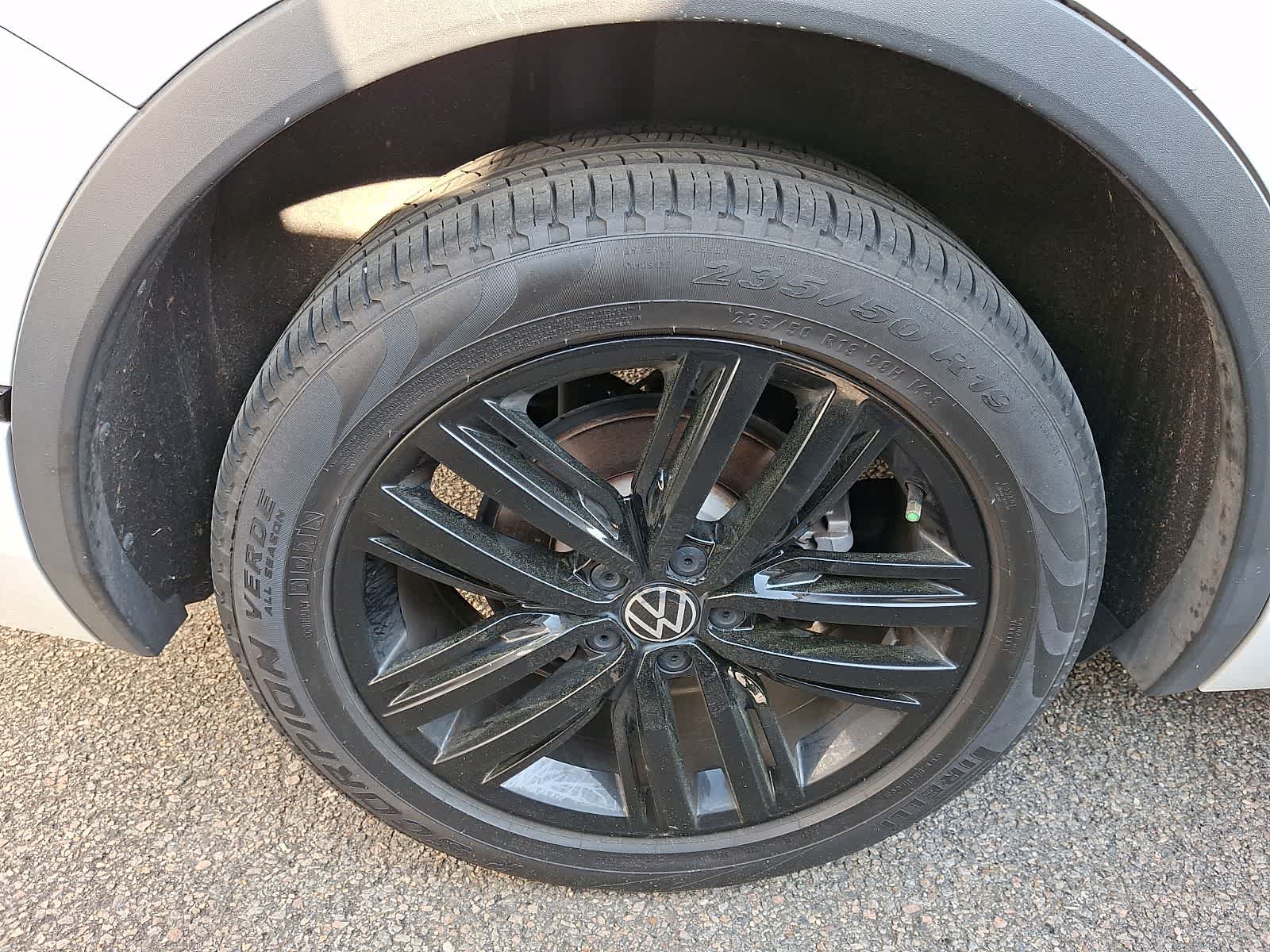 Thumbnail: 2022 Volkswagen Tiguan - 5