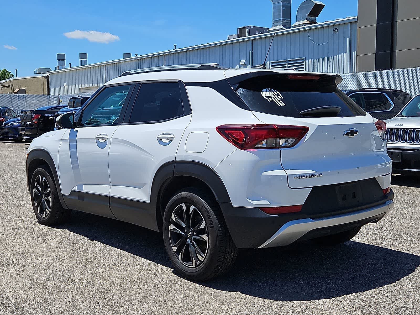 Thumbnail: 2021 Chevrolet TrailBlazer - 4