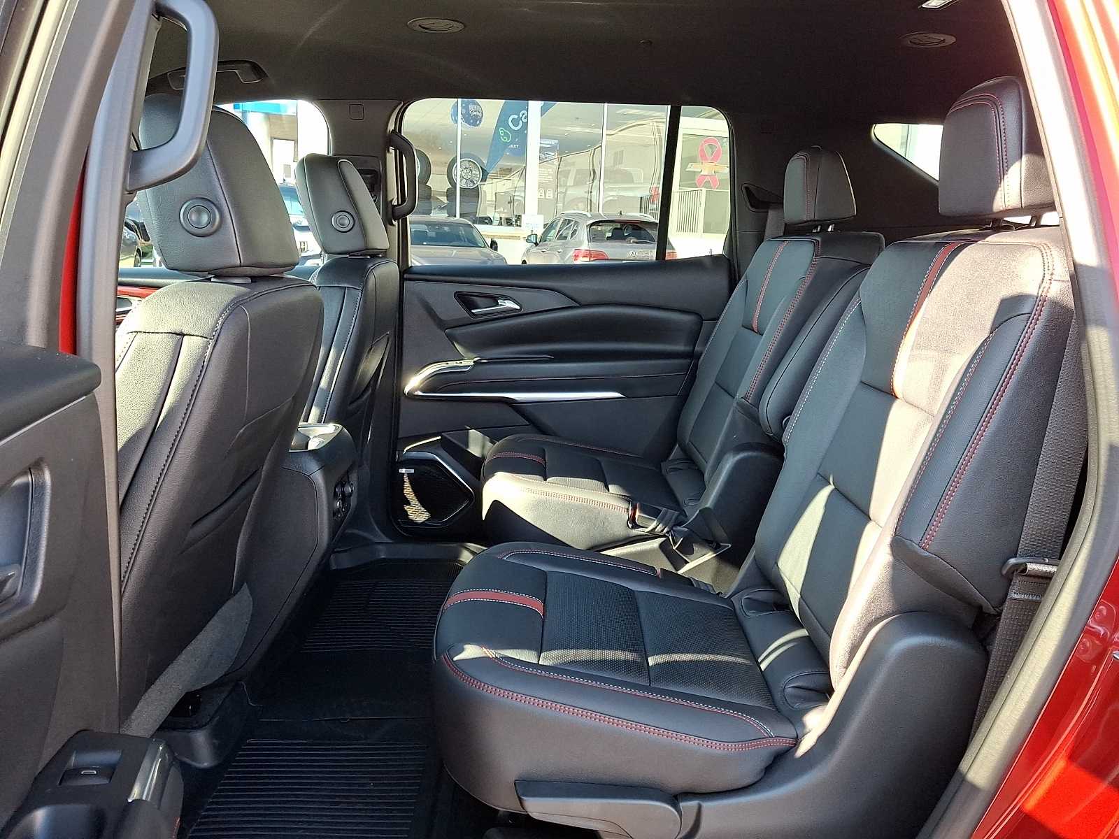 Thumbnail: 2026 Chevrolet Traverse - 8