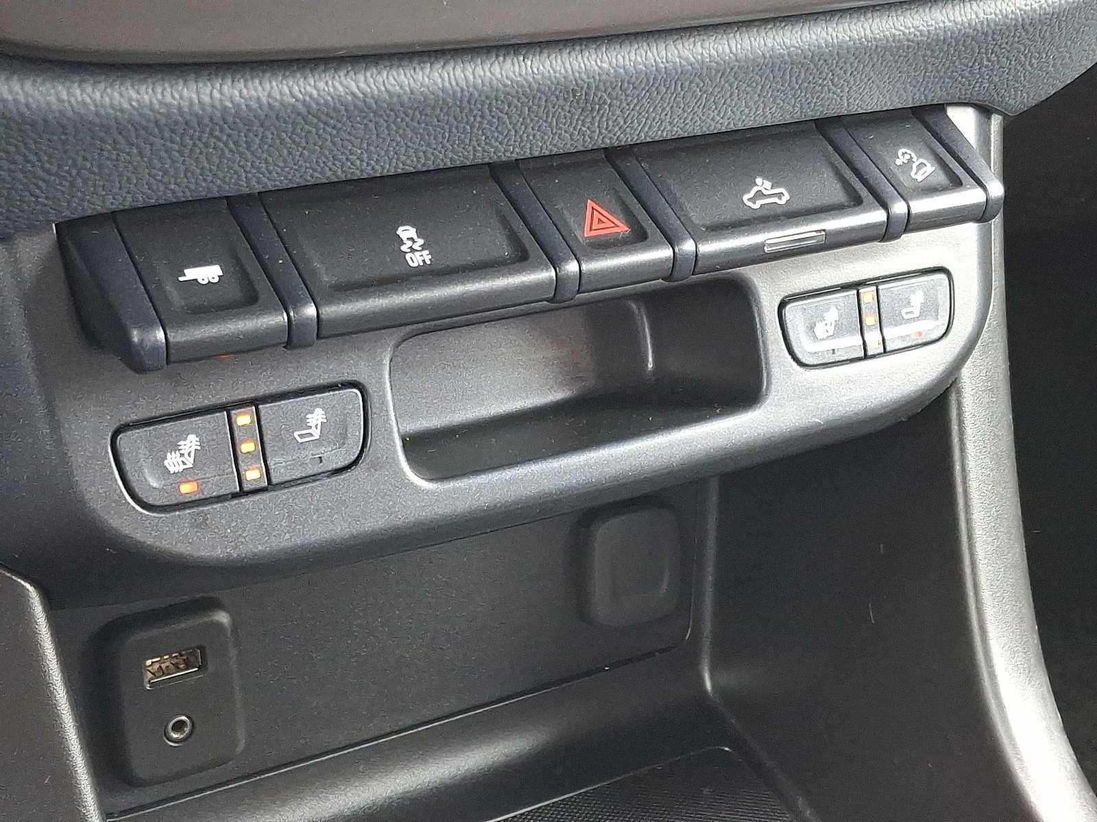 Thumbnail: 2018 Chevrolet Colorado - 23