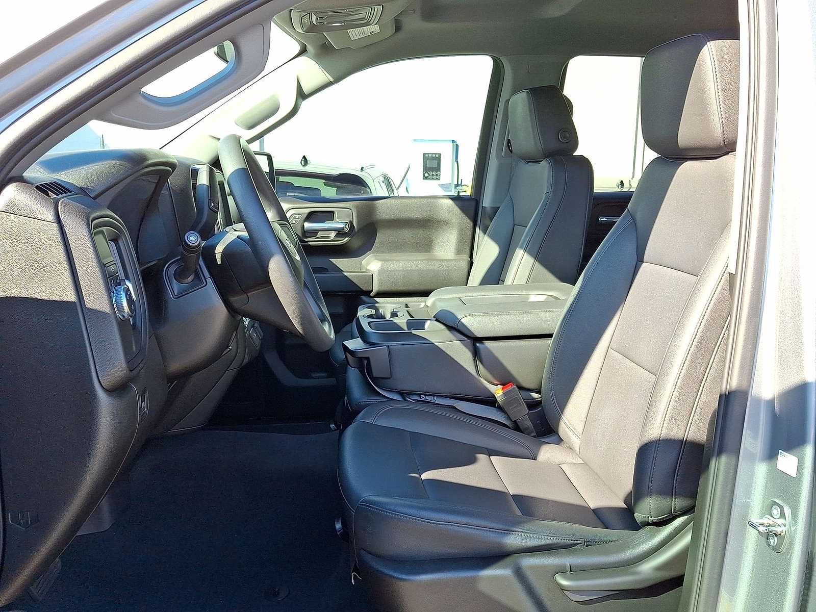 Thumbnail: 2023 GMC Sierra 1500 - 24