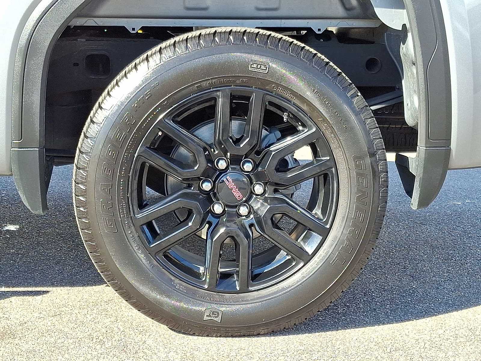 Thumbnail: 2023 GMC Sierra 1500 - 37