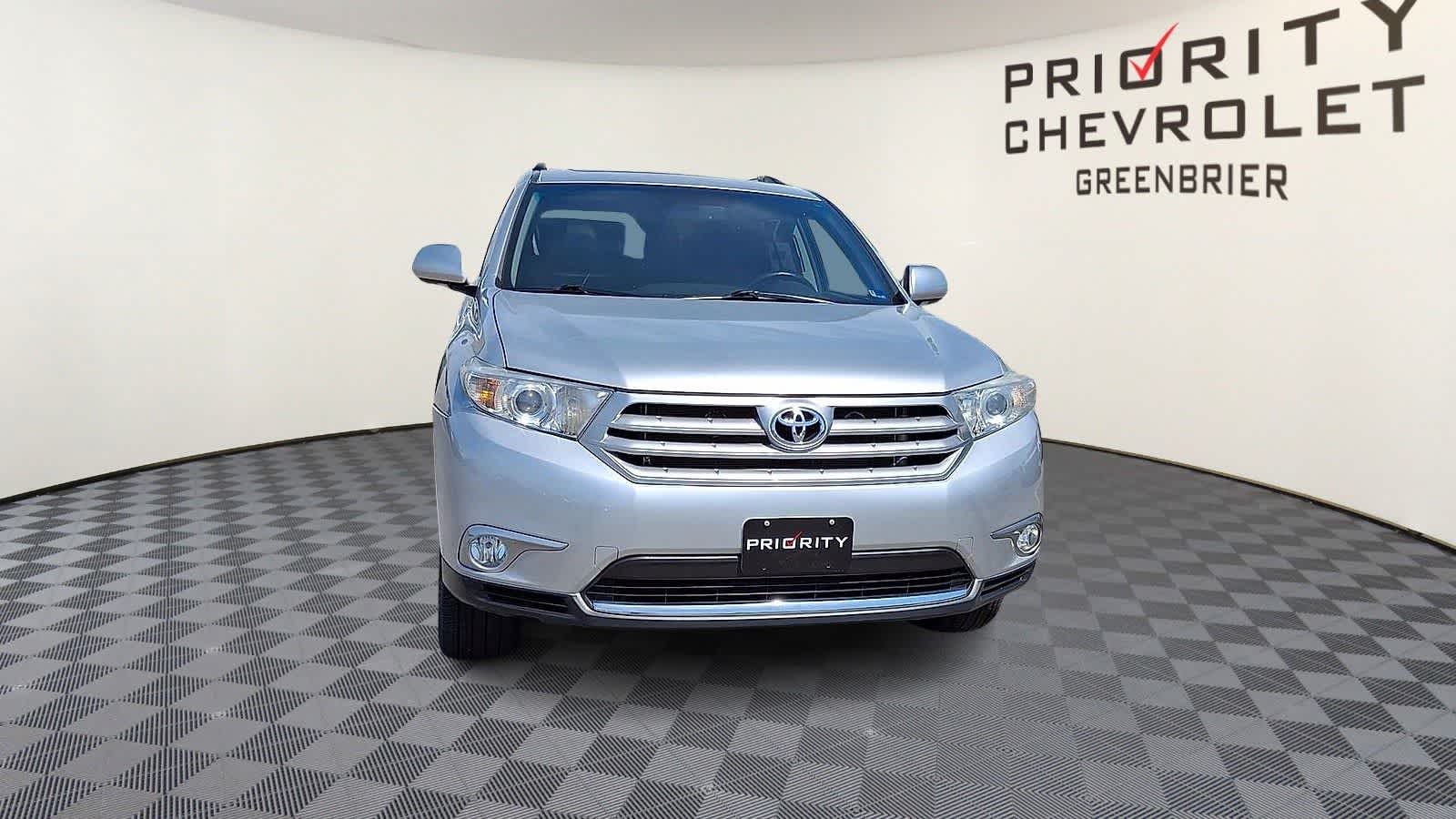 Thumbnail: 2012 Toyota Highlander - 3