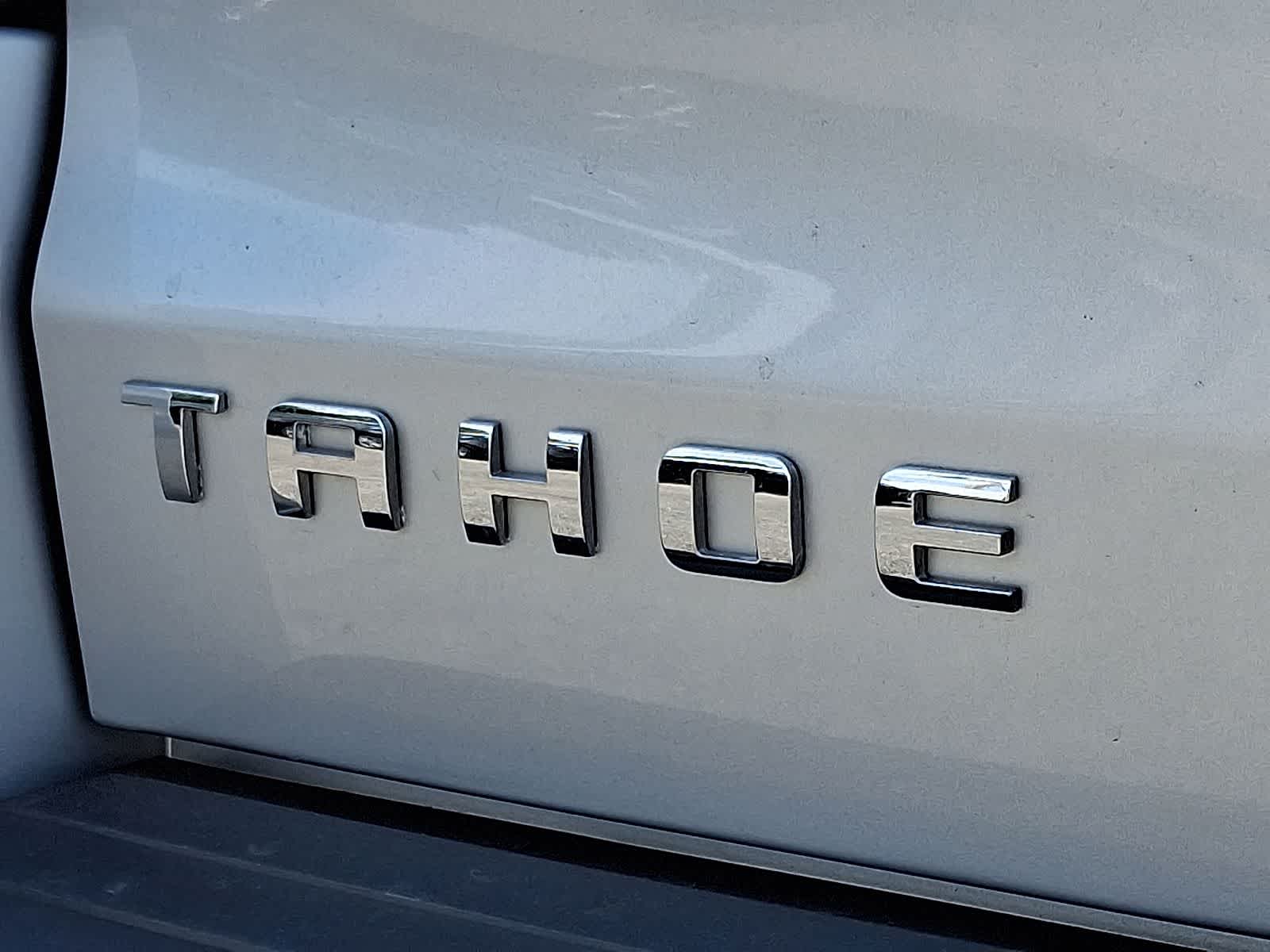 Thumbnail: 2016 Chevrolet Tahoe - 38
