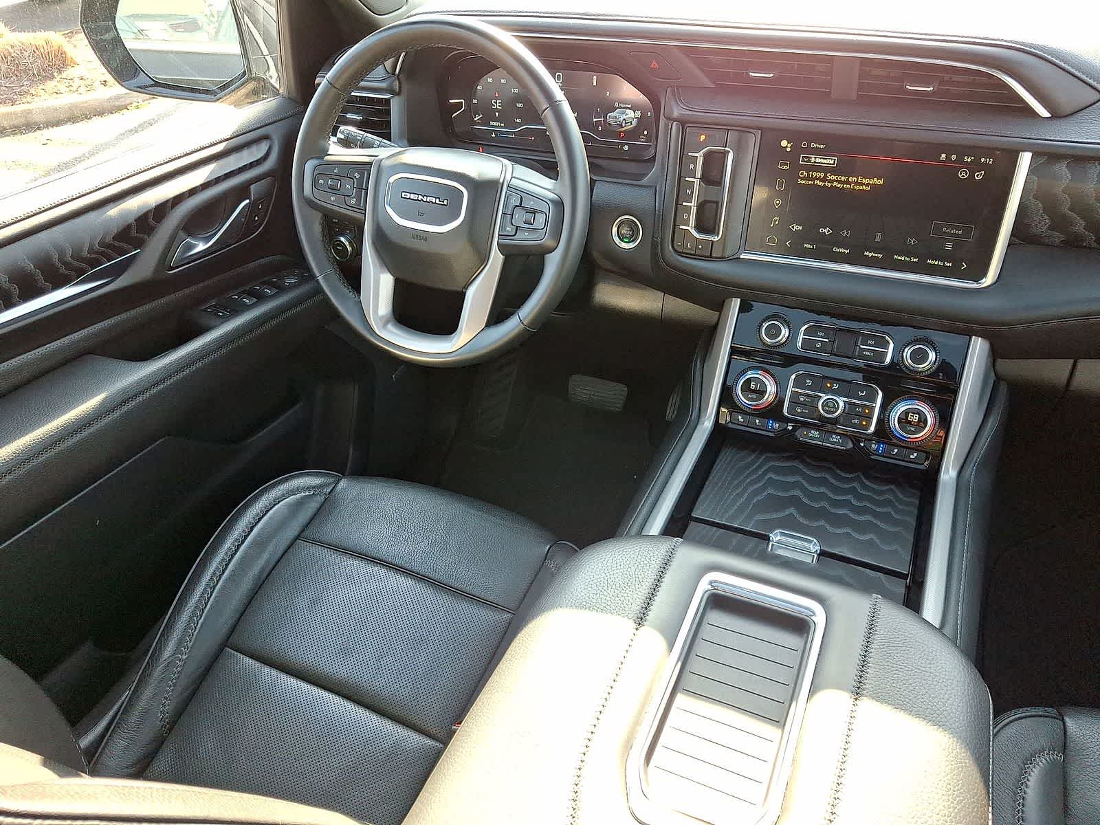 Thumbnail: 2024 GMC Yukon XL - 10