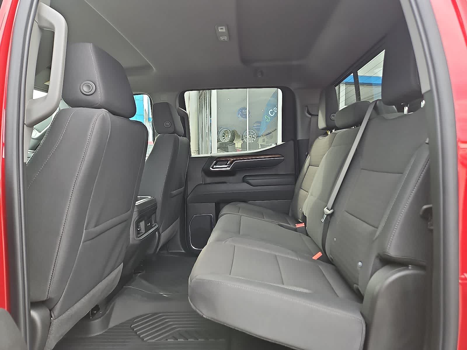 Thumbnail: 2026 Chevrolet Silverado 1500 - 8