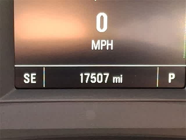 Thumbnail: 2023 Chevrolet TrailBlazer - 18