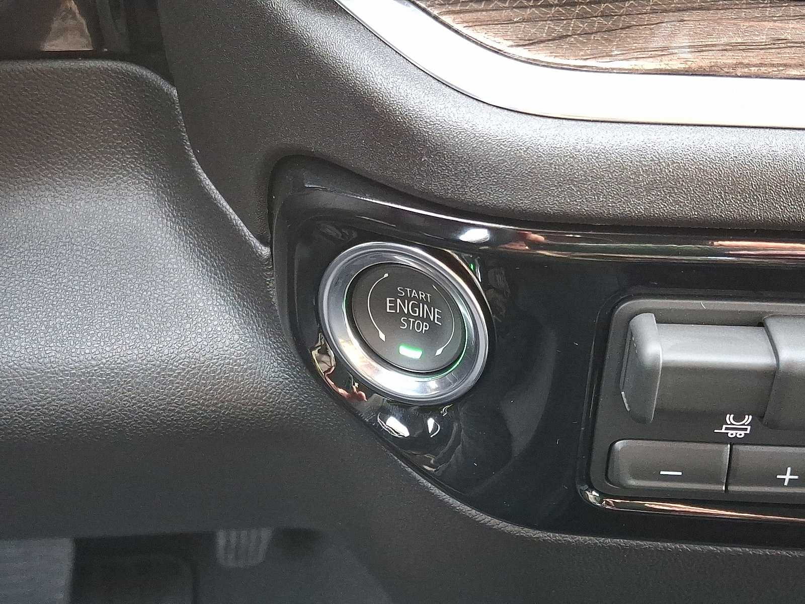 Thumbnail: 2026 Chevrolet Silverado 2500 - 14