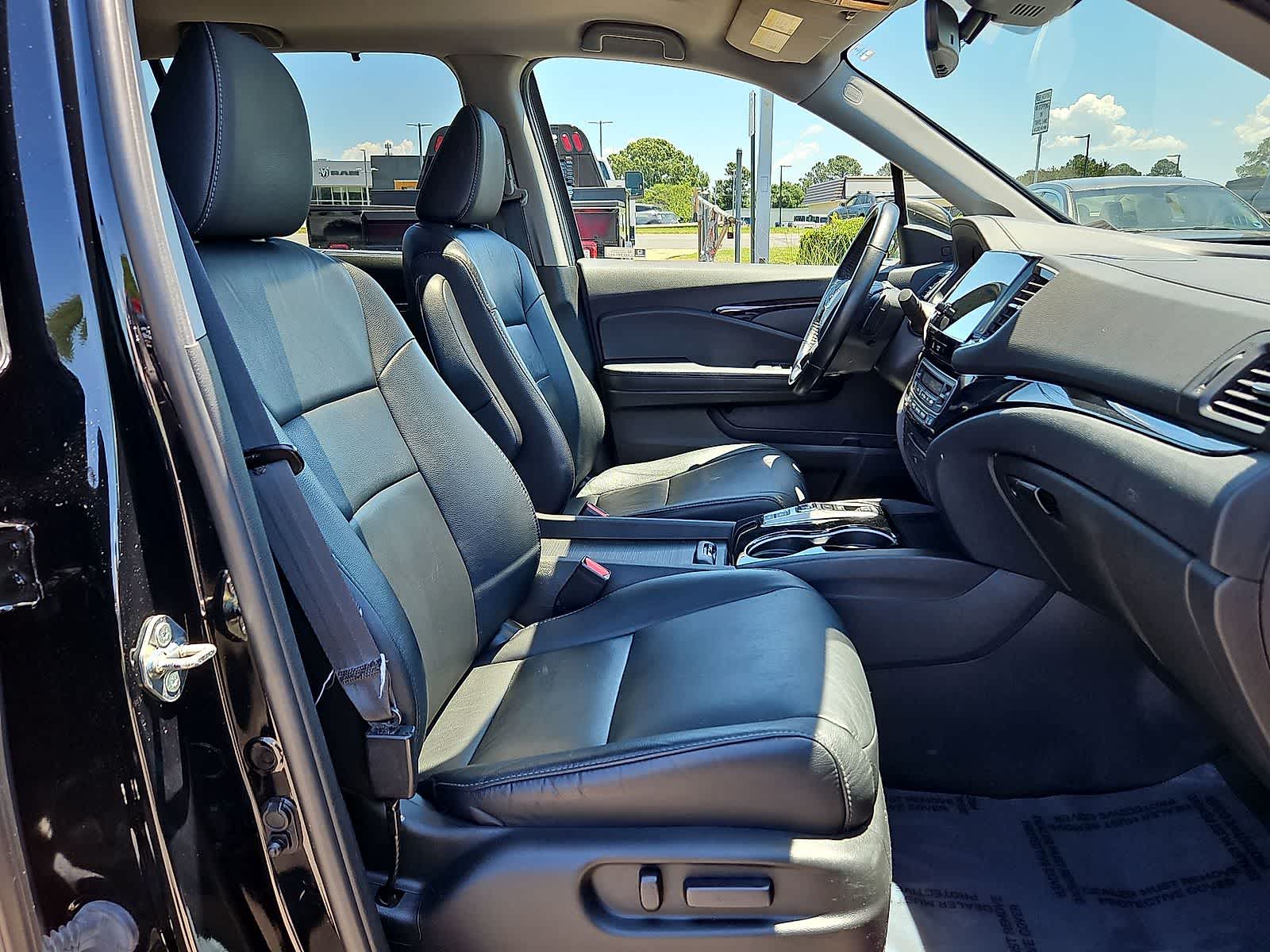 Thumbnail: 2021 Honda Pilot - 33