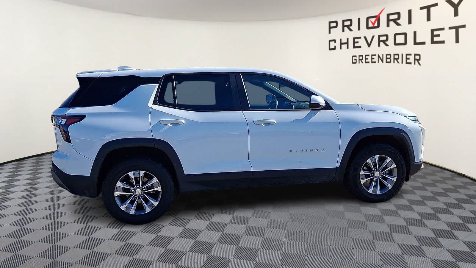 Thumbnail: 2025 Chevrolet Equinox - 9