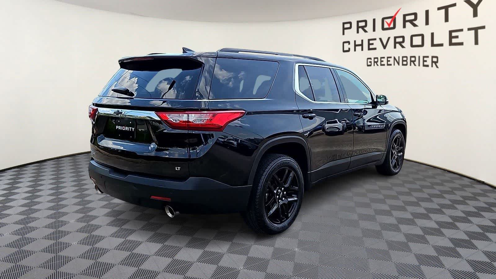 Thumbnail: 2019 Chevrolet Traverse - 8