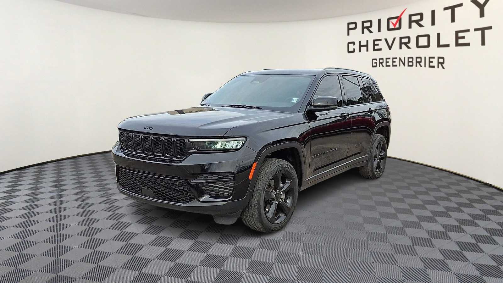Thumbnail: 2024 Jeep Grand Cherokee - 4