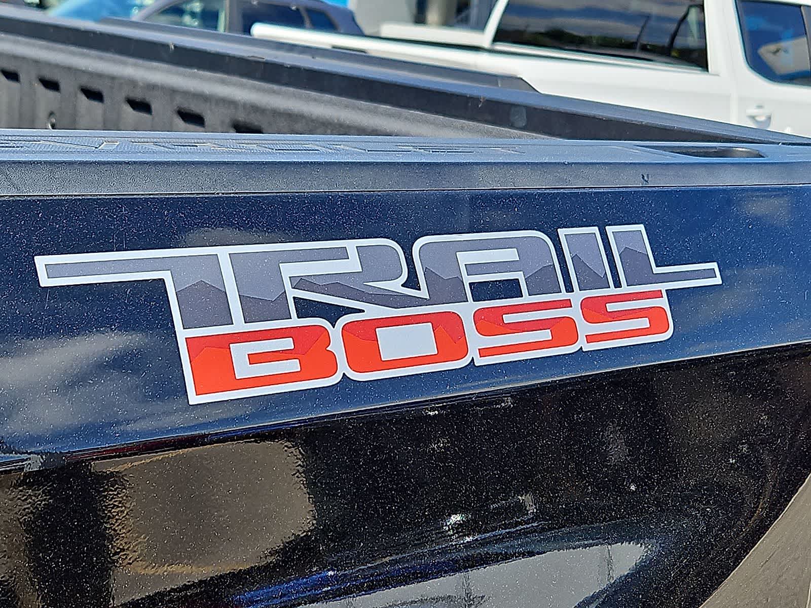 Thumbnail: 2020 Chevrolet Silverado 1500 - 38