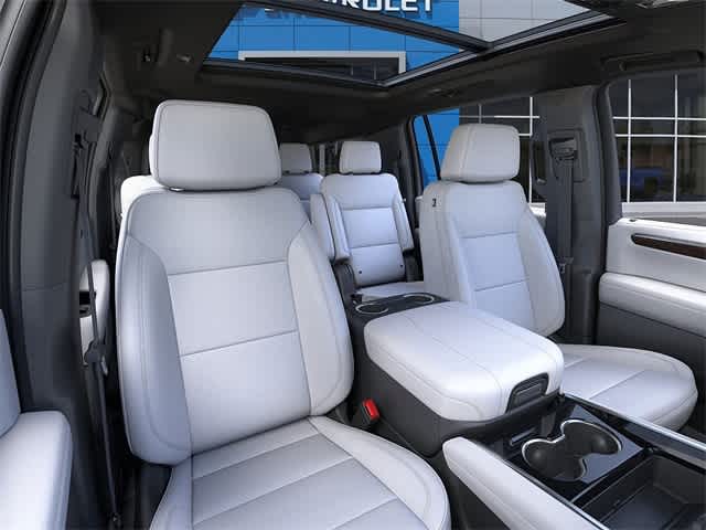 Thumbnail: 2026 Chevrolet Suburban - 16