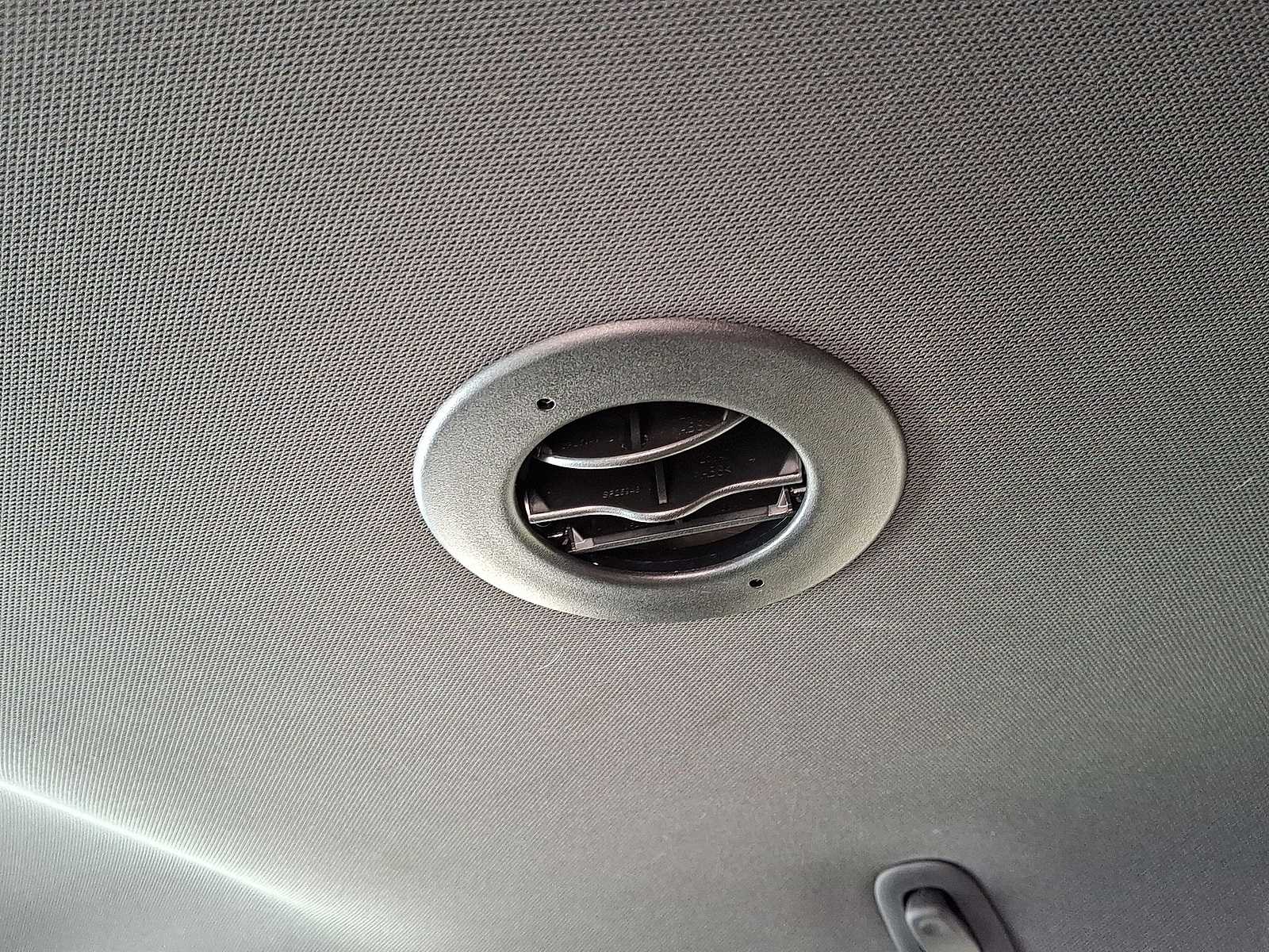 Thumbnail: 2023 Chevrolet Suburban - 26