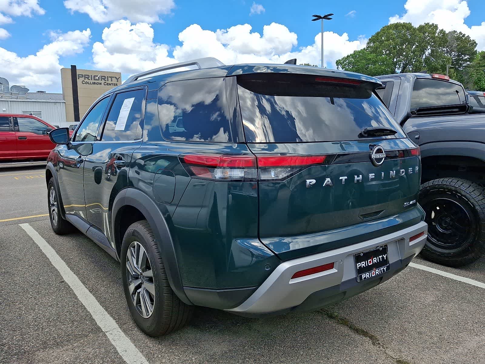 Thumbnail: 2025 Nissan Pathfinder - 4
