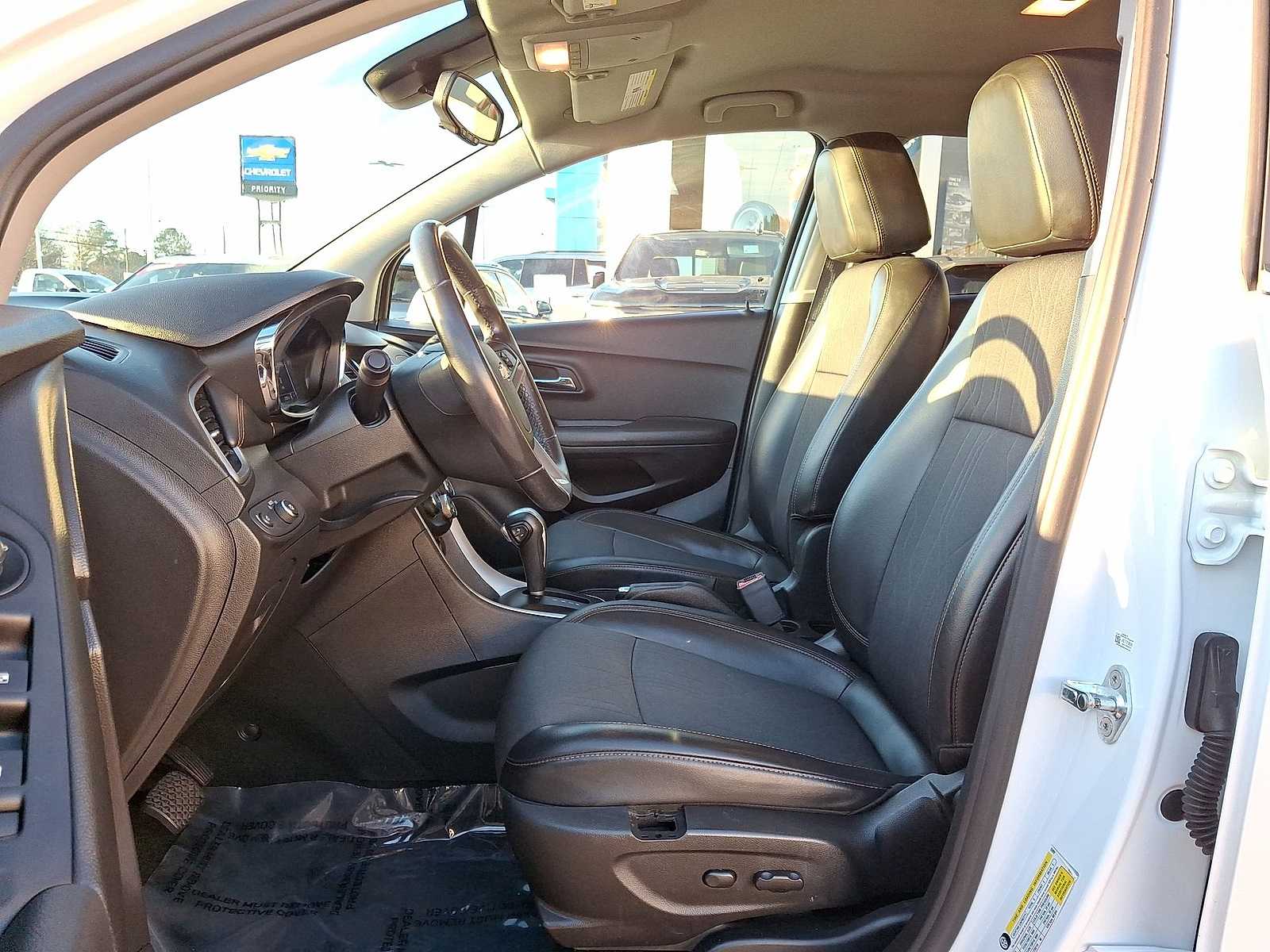 Thumbnail: 2019 Chevrolet Trax - 24