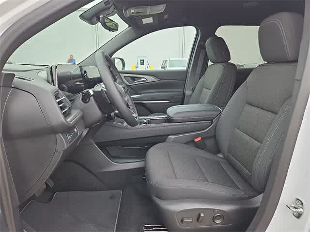 Thumbnail: 2026 Chevrolet Traverse - 11