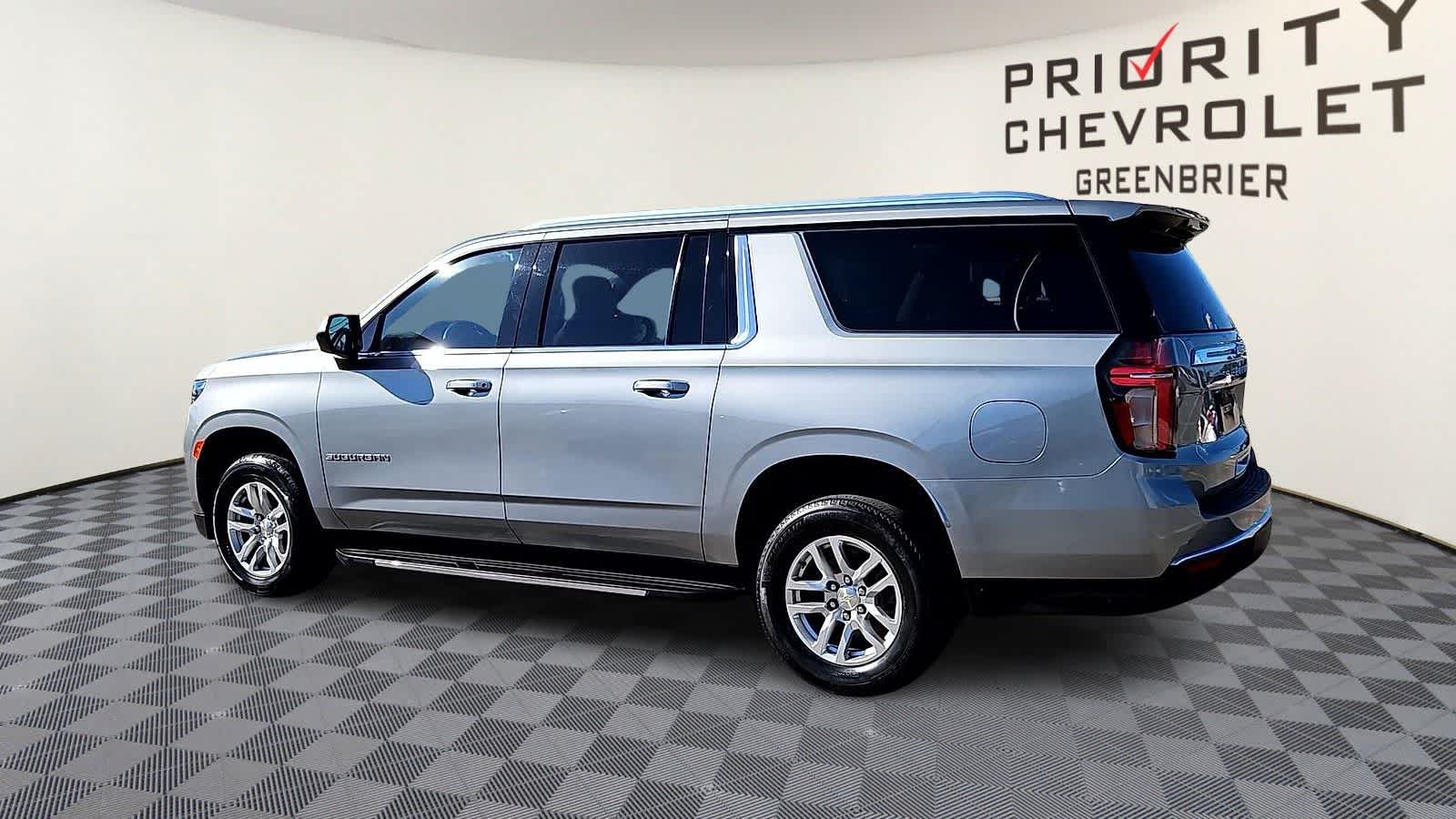 Thumbnail: 2024 Chevrolet Suburban - 6